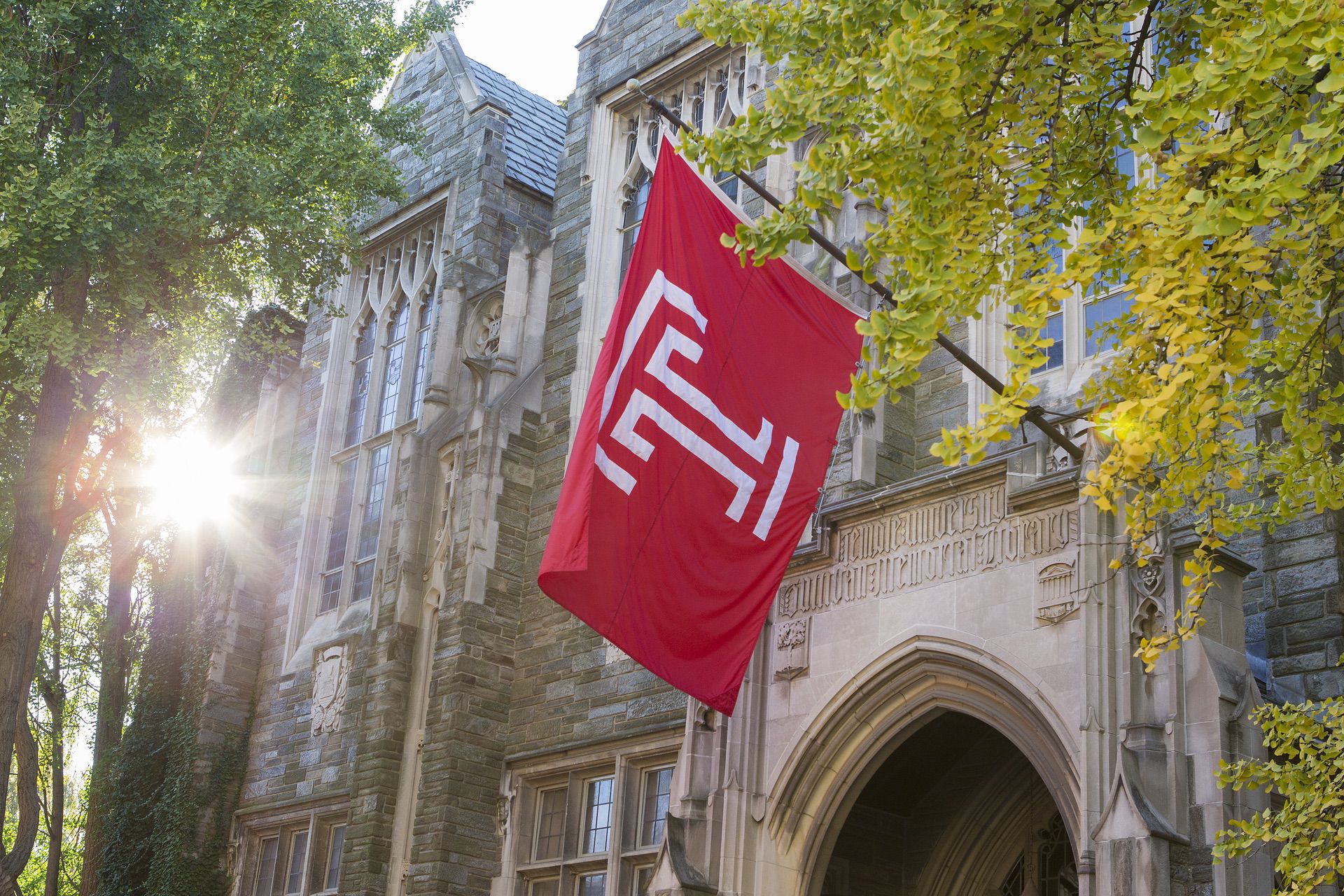 temple-flag-campus