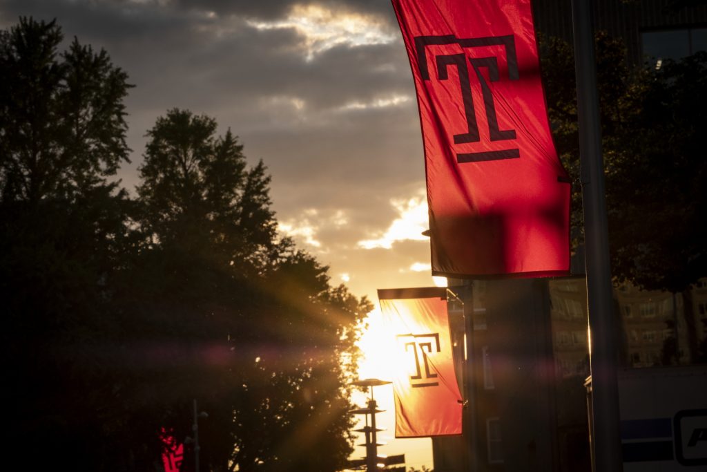 Temple-flag-campus