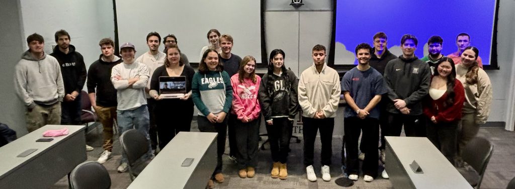 The Fundamentals of Beer fall 2025 student cohort with instructor Meredith Rebar.